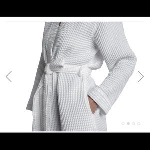 Parachute Waffle Robe - Brand New, Never Worn